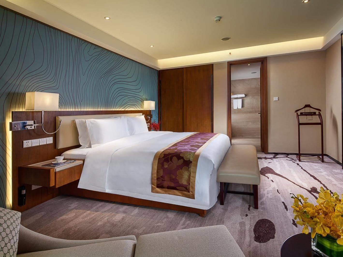 Ln Dongfang Hotel Financial Center, Foshan Esterno foto